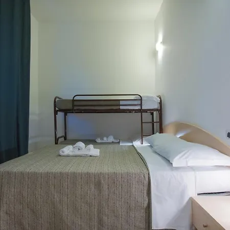 Hotel Il Cenacolo Hh *